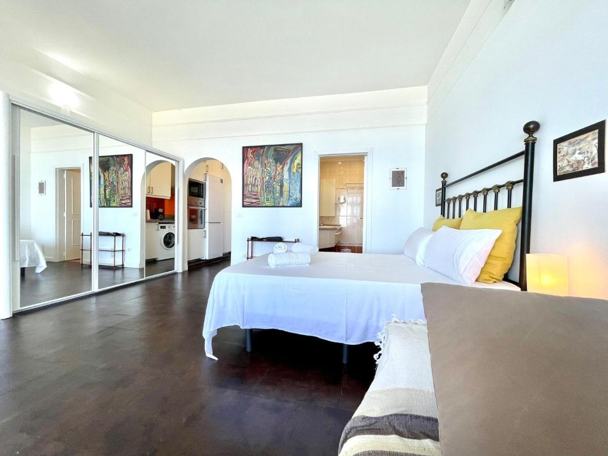 Apartment Studio With Direct View Of The Atlantic, Heated Pool, Wifi, 250 Meters To The Beach Puerto de la Cruz (Tenerife)